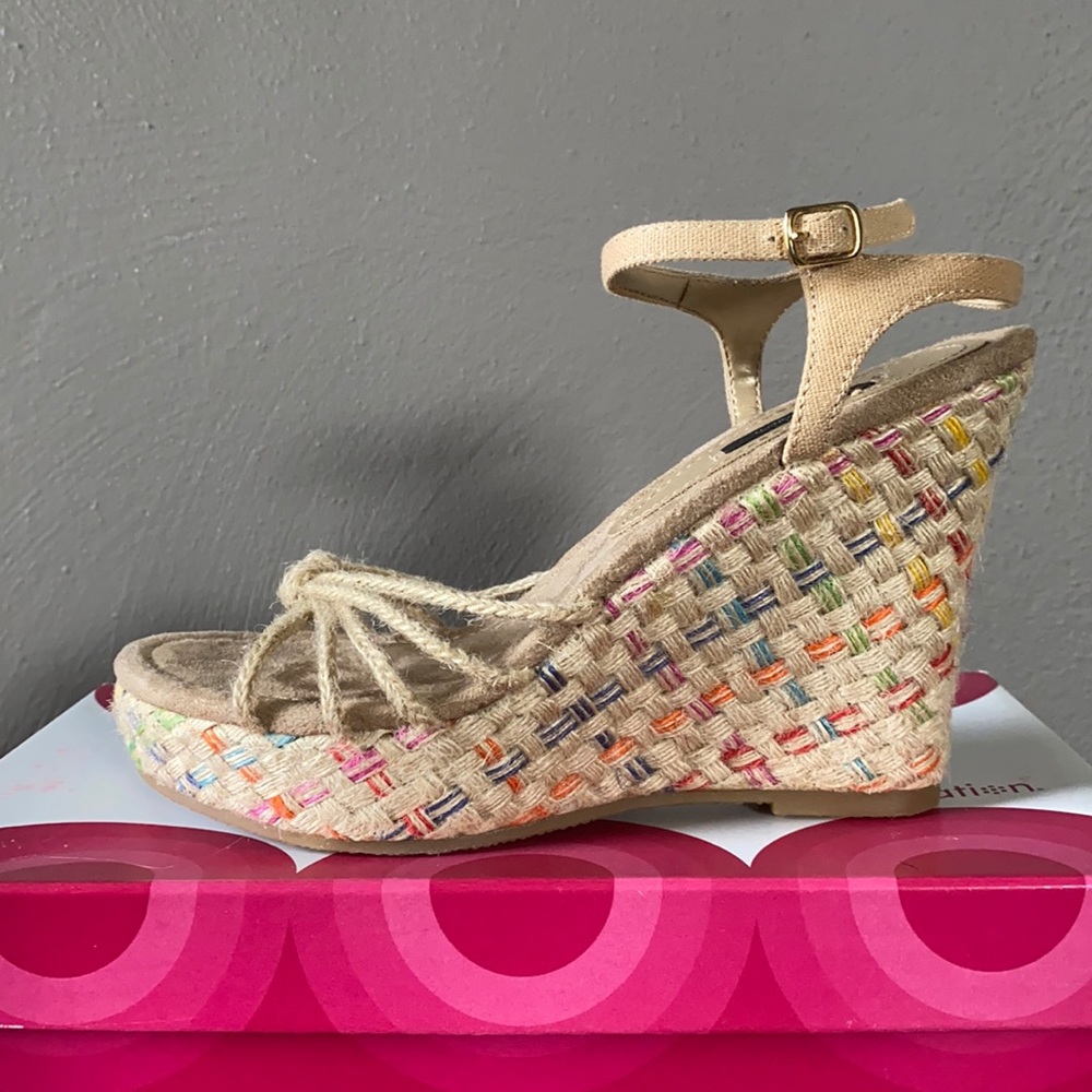 Colorful wedges